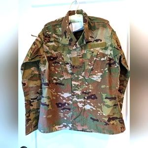 Army women's small combat jacket pockets, hook and loop, zipper, buttons, green